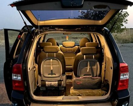 Черный Киа Карнивал, объемом двигателя 2.9 л и пробегом 292 тыс. км за 7300 $, фото 57 на Automoto.ua