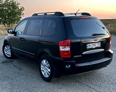 Черный Киа Карнивал, объемом двигателя 2.9 л и пробегом 292 тыс. км за 7300 $, фото 44 на Automoto.ua