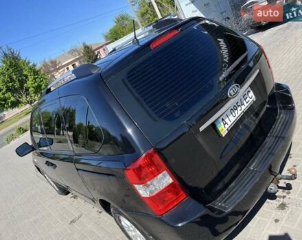 Киа Карнивал 2008 в Смеле на Automoto.ua Черный Киа Карнивал, объемом двигателя 2.92 л и пробегом 304 тыс. км за 6000 $, фото 6 на Automoto.ua