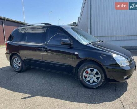 Черный Киа Карнивал, объемом двигателя 2.9 л и пробегом 223 тыс. км за 6300 $, фото 4 на Automoto.ua