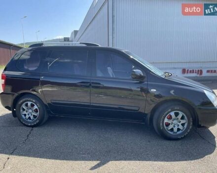 Черный Киа Карнивал, объемом двигателя 2.9 л и пробегом 223 тыс. км за 6300 $, фото 1 на Automoto.ua