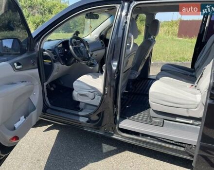 Черный Киа Карнивал, объемом двигателя 2.9 л и пробегом 223 тыс. км за 6300 $, фото 31 на Automoto.ua