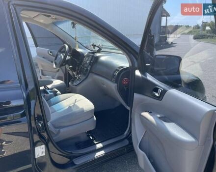 Черный Киа Карнивал, объемом двигателя 2.9 л и пробегом 223 тыс. км за 6300 $, фото 26 на Automoto.ua