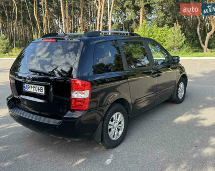 Черный Киа Карнивал, объемом двигателя 2.9 л и пробегом 183 тыс. км за 10700 $, фото 3 на Automoto.ua