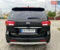 Черный Киа Карнивал, объемом двигателя 2.2 л и пробегом 215 тыс. км за 21700 $, фото 4 на Automoto.ua