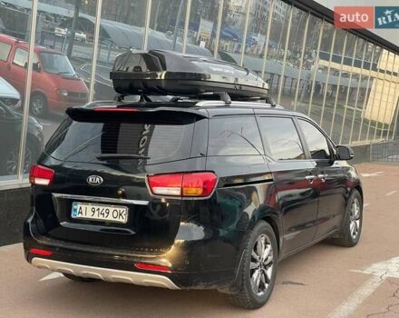 Черный Киа Карнивал, объемом двигателя 2.2 л и пробегом 295 тыс. км за 15900 $, фото 3 на Automoto.ua