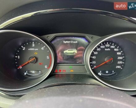 Черный Киа Карнивал, объемом двигателя 2.2 л и пробегом 215 тыс. км за 21700 $, фото 49 на Automoto.ua