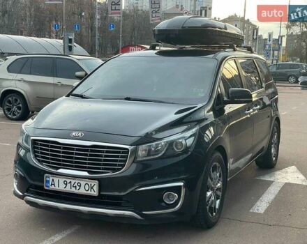 Черный Киа Карнивал, объемом двигателя 2.2 л и пробегом 295 тыс. км за 15900 $, фото 1 на Automoto.ua