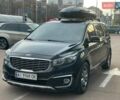 Черный Киа Карнивал, объемом двигателя 2.2 л и пробегом 295 тыс. км за 15900 $, фото 1 на Automoto.ua