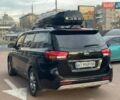 Черный Киа Карнивал, объемом двигателя 2.2 л и пробегом 295 тыс. км за 15900 $, фото 4 на Automoto.ua