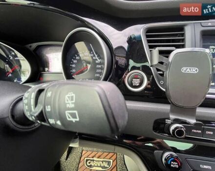 Черный Киа Карнивал, объемом двигателя 2.2 л и пробегом 215 тыс. км за 21700 $, фото 35 на Automoto.ua