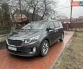 Черный Киа Карнивал, объемом двигателя 2.2 л и пробегом 127 тыс. км за 17999 $, фото 1 на Automoto.ua