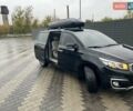 Киа Карнивал 2014 в Киеве на Automoto.ua Черный Киа Карнивал, объемом двигателя 2.2 л и пробегом 290 тыс. км за 18500 $, фото 4 на Automoto.ua