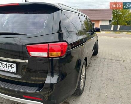 Черный Киа Карнивал, объемом двигателя 2.2 л и пробегом 215 тыс. км за 21700 $, фото 5 на Automoto.ua