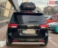 Черный Киа Карнивал, объемом двигателя 2.2 л и пробегом 295 тыс. км за 15900 $, фото 5 на Automoto.ua