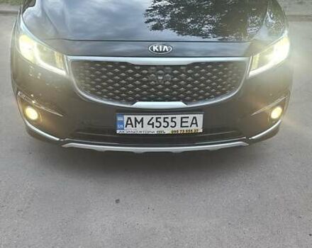 Черный Киа Карнивал, объемом двигателя 2.2 л и пробегом 227 тыс. км за 20500 $, фото 4 на Automoto.ua