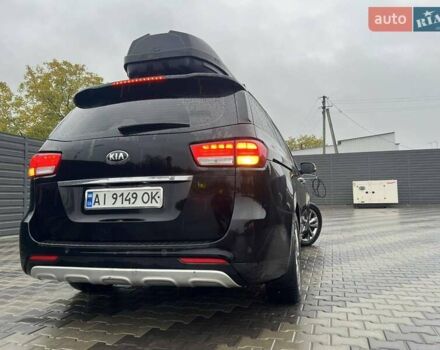 Киа Карнивал 2014 в Киеве на Automoto.ua Черный Киа Карнивал, объемом двигателя 2.2 л и пробегом 290 тыс. км за 18500 $, фото 2 на Automoto.ua