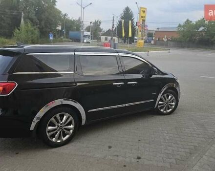 Черный Киа Карнивал, объемом двигателя 2.2 л и пробегом 227 тыс. км за 20500 $, фото 5 на Automoto.ua