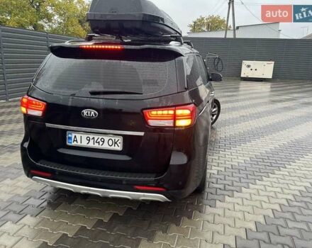 Киа Карнивал 2014 в Киеве на Automoto.ua Черный Киа Карнивал, объемом двигателя 2.2 л и пробегом 290 тыс. км за 18500 $, фото 14 на Automoto.ua