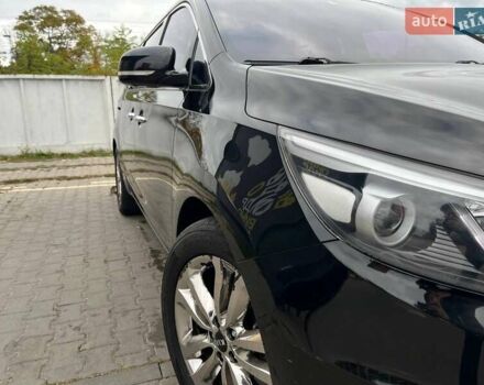 Черный Киа Карнивал, объемом двигателя 2.2 л и пробегом 215 тыс. км за 22900 $, фото 16 на Automoto.ua