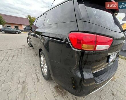 Черный Киа Карнивал, объемом двигателя 2.2 л и пробегом 215 тыс. км за 22900 $, фото 11 на Automoto.ua