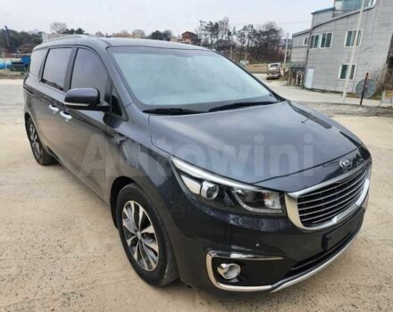 Черный Киа Карнивал, объемом двигателя 2.2 л и пробегом 149 тыс. км за 10300 $, фото 7 на Automoto.ua