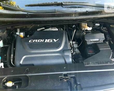 Черный Киа Карнивал, объемом двигателя 2.2 л и пробегом 250 тыс. км за 23550 $, фото 79 на Automoto.ua