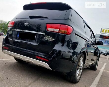 Черный Киа Карнивал, объемом двигателя 2.2 л и пробегом 250 тыс. км за 23550 $, фото 24 на Automoto.ua