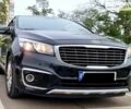 Черный Киа Карнивал, объемом двигателя 2.2 л и пробегом 250 тыс. км за 23550 $, фото 4 на Automoto.ua