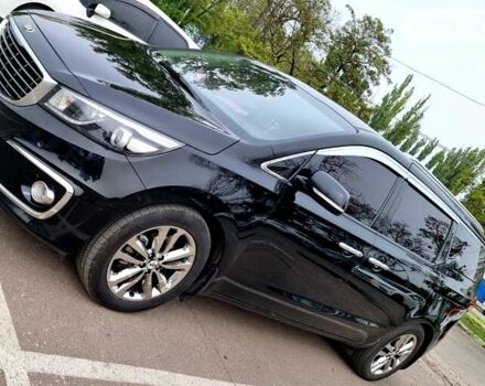 Черный Киа Карнивал, объемом двигателя 2.2 л и пробегом 250 тыс. км за 23550 $, фото 6 на Automoto.ua