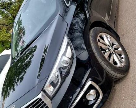 Черный Киа Карнивал, объемом двигателя 2.2 л и пробегом 250 тыс. км за 23550 $, фото 2 на Automoto.ua