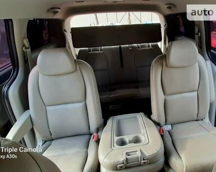 Черный Киа Карнивал, объемом двигателя 2.2 л и пробегом 250 тыс. км за 23550 $, фото 39 на Automoto.ua