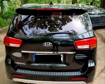 Черный Киа Карнивал, объемом двигателя 2.2 л и пробегом 250 тыс. км за 23550 $, фото 19 на Automoto.ua