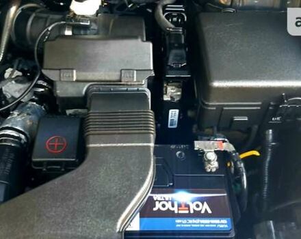 Черный Киа Карнивал, объемом двигателя 2.2 л и пробегом 250 тыс. км за 23550 $, фото 76 на Automoto.ua