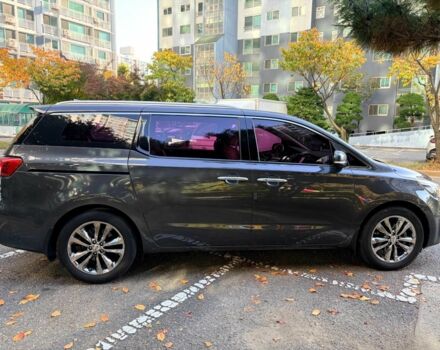 Чорний Кіа Карнівал, об'ємом двигуна 2.2 л та пробігом 78 тис. км за 15850 $, фото 4 на Automoto.ua