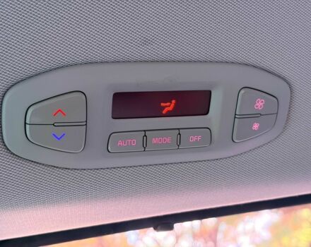 Чорний Кіа Карнівал, об'ємом двигуна 2.2 л та пробігом 78 тис. км за 15850 $, фото 15 на Automoto.ua