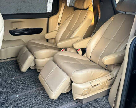 Чорний Кіа Карнівал, об'ємом двигуна 2.2 л та пробігом 168 тис. км за 23000 $, фото 17 на Automoto.ua