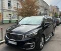 Черный Киа Карнивал, объемом двигателя 2.2 л и пробегом 259 тыс. км за 17000 $, фото 1 на Automoto.ua