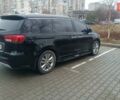 Черный Киа Карнивал, объемом двигателя 2.2 л и пробегом 300 тыс. км за 28800 $, фото 1 на Automoto.ua