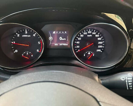 Чорний Кіа Карнівал, об'ємом двигуна 2.2 л та пробігом 168 тис. км за 23000 $, фото 14 на Automoto.ua