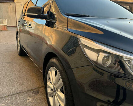 Чорний Кіа Карнівал, об'ємом двигуна 2.2 л та пробігом 168 тис. км за 23000 $, фото 3 на Automoto.ua