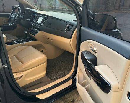 Чорний Кіа Карнівал, об'ємом двигуна 2.2 л та пробігом 168 тис. км за 23000 $, фото 10 на Automoto.ua