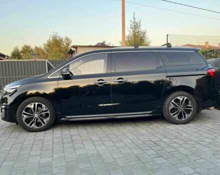 Черный Киа Карнивал, объемом двигателя 2.2 л и пробегом 122 тыс. км за 20800 $, фото 2 на Automoto.ua