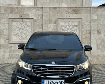 Черный Киа Карнивал, объемом двигателя 2.2 л и пробегом 149 тыс. км за 23500 $, фото 2 на Automoto.ua