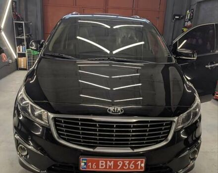 Черный Киа Карнивал, объемом двигателя 2.2 л и пробегом 299 тыс. км за 16500 $, фото 1 на Automoto.ua