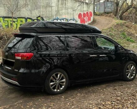 Черный Киа Карнивал, объемом двигателя 2.2 л и пробегом 162 тыс. км за 24700 $, фото 3 на Automoto.ua