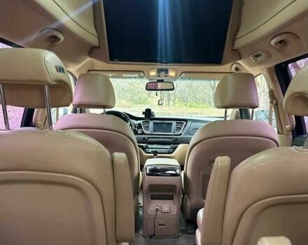 Черный Киа Карнивал, объемом двигателя 2.2 л и пробегом 162 тыс. км за 24700 $, фото 8 на Automoto.ua