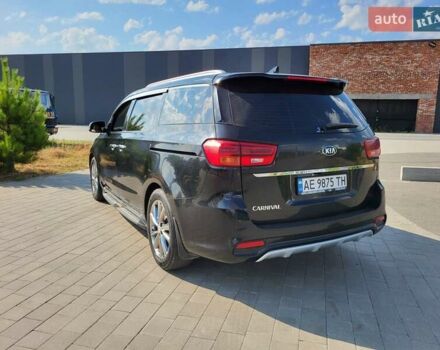 Чорний Кіа Карнівал, об'ємом двигуна 2.2 л та пробігом 157 тис. км за 25500 $, фото 7 на Automoto.ua