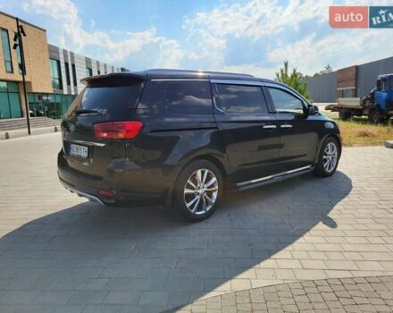 Чорний Кіа Карнівал, об'ємом двигуна 2.2 л та пробігом 157 тис. км за 25500 $, фото 10 на Automoto.ua