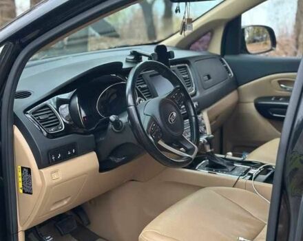 Черный Киа Карнивал, объемом двигателя 2.2 л и пробегом 162 тыс. км за 24700 $, фото 6 на Automoto.ua